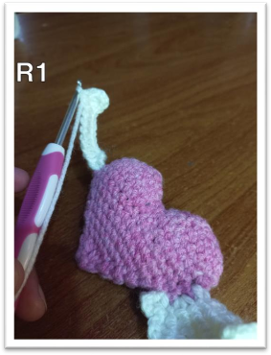 Amigurumi Winged Heart – step 35