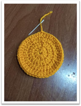 crochet christmas baubles – step 20