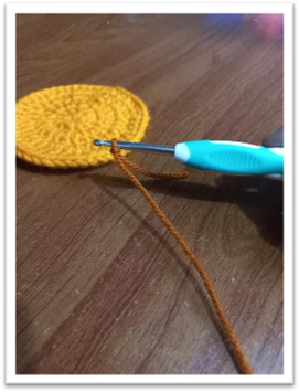 crochet christmas baubles – step 23