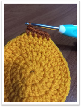 crochet christmas baubles – step 27