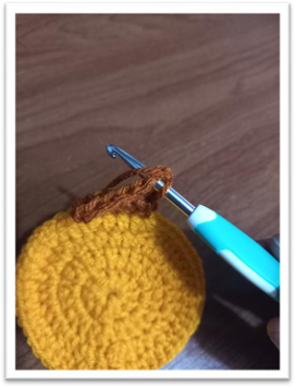 crochet christmas baubles – step 31