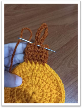 crochet christmas baubles – step 37