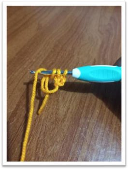 crochet christmas baubles – step 7