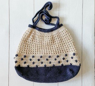 Two Tone Market Tote crochet pattern with a stylish two-color design