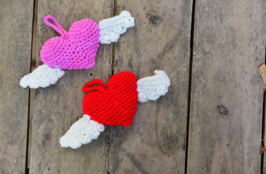 Amigurumi Winged Heart – step 1
