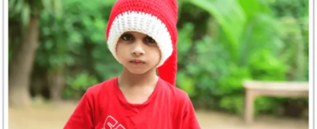 Free Santa Hat Crochet Pattern (Baby to Adult)